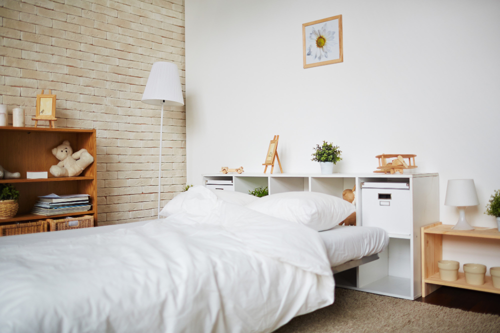 Clever Ways to Make a Small Bedroom Look Bigger